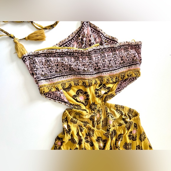 Free People Maribelle Gold Cut-Out Boho Wide Leg Halter Jumpsuit Size Medium - Picture 8 of 13